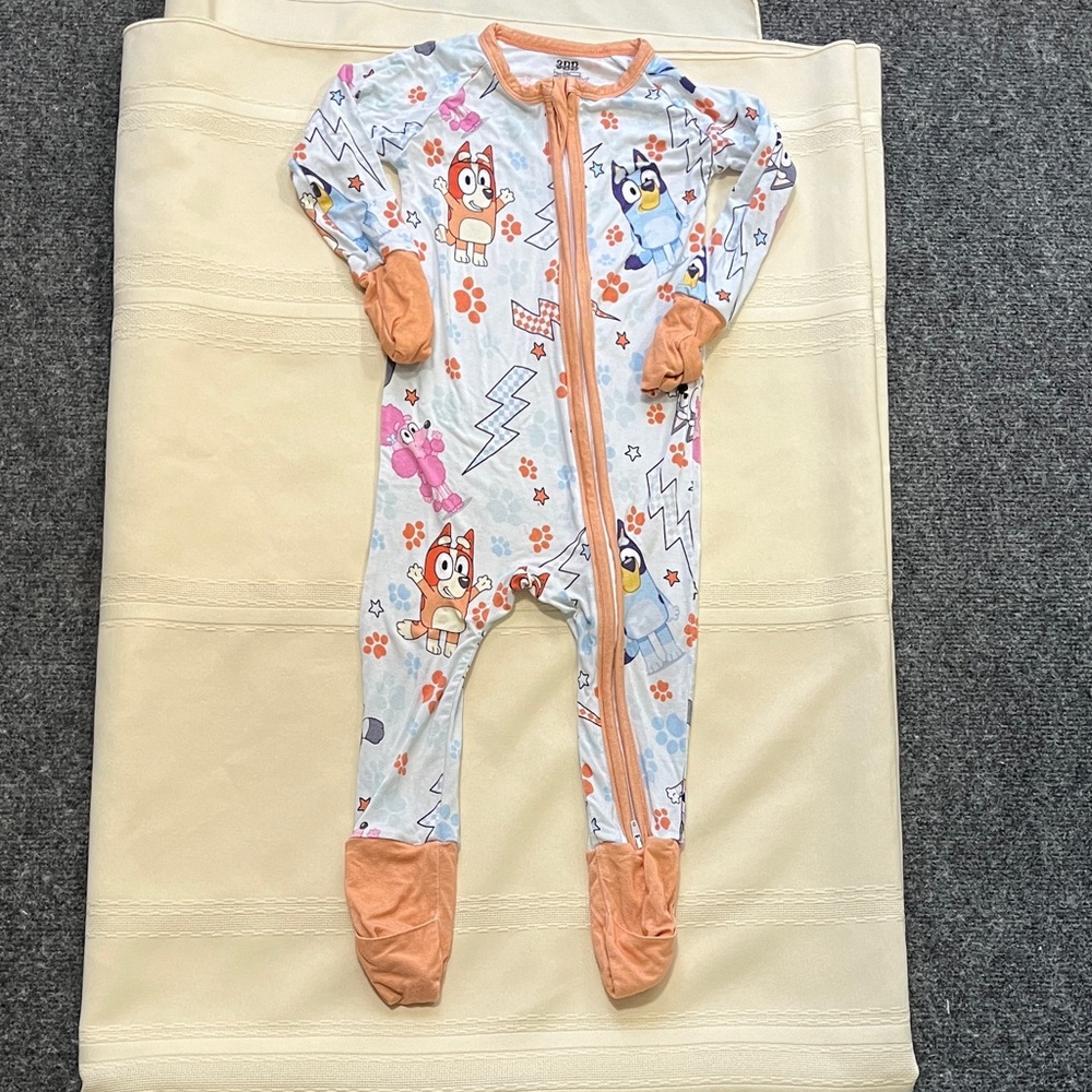 3BB bluey bamboo sleeper pajamas Sz 6-9m